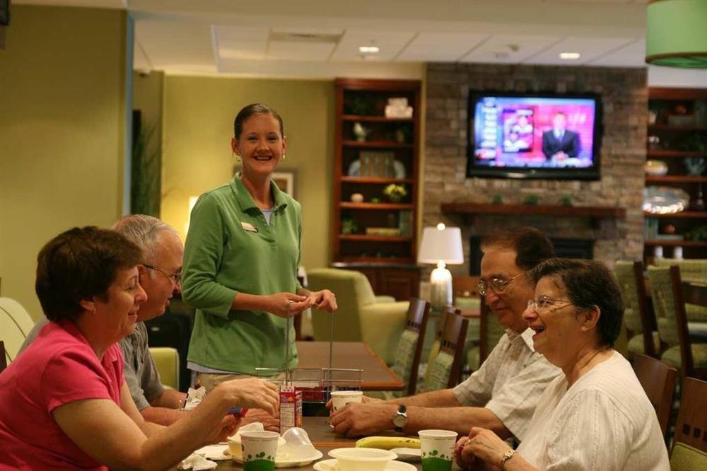 Hampton Inn Bermuda Run / Advance Restaurant foto